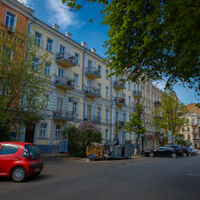 БЦ Івана Франка, 36